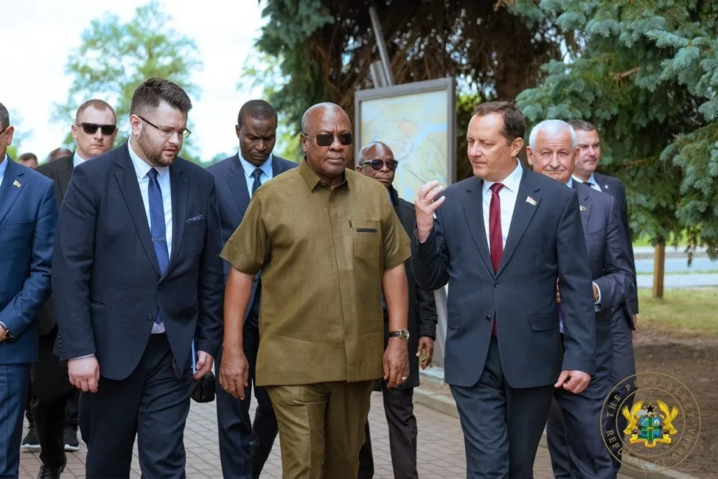 Mahama lays wreath at Brest Hero Fortress, honours WWII fallen