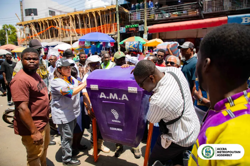 AMA installs new public waste bins in Accra to boost sanitation AMA installs new public waste bins in Accra to boost sanitation
