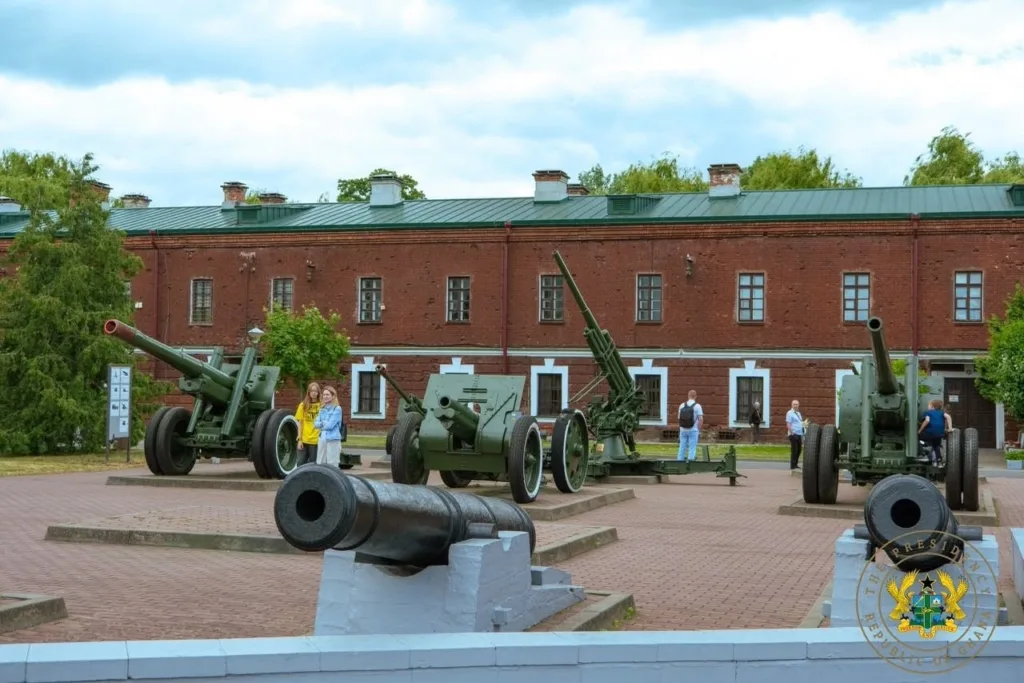 Mahama lays wreath at Brest Hero Fortress, honours WWII fallen