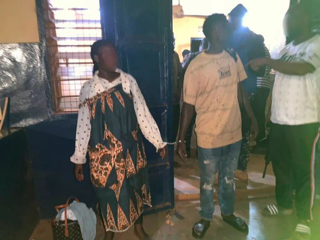 Police arrest four, intercept 118 bags of cocoa destined for Togo
