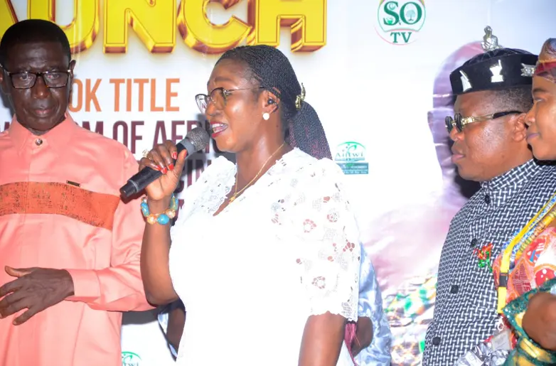Over 900 attend launch of landmark book on African traditional medicine for professionals