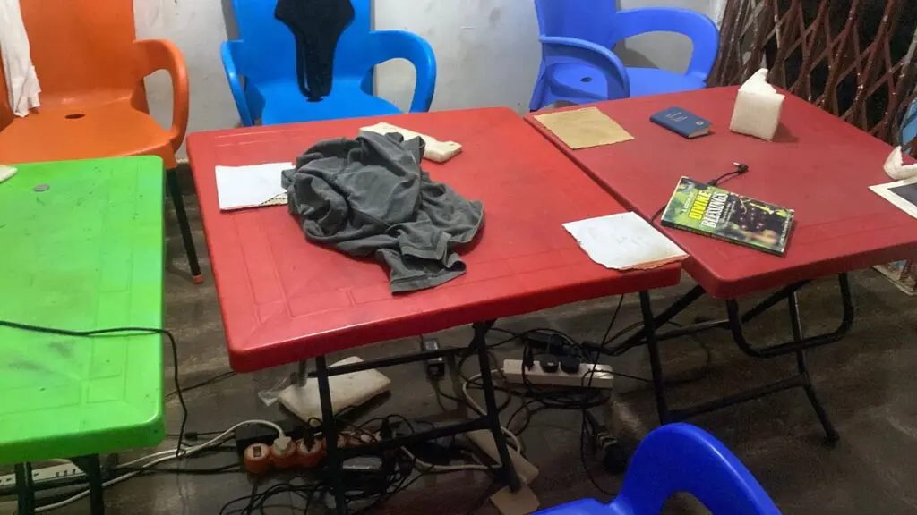N/R: Police arrest 11 suspects in connection with internet fraud and drug peddling N/R: Police arrest 11 suspects in connection with internet fraud and drug peddling