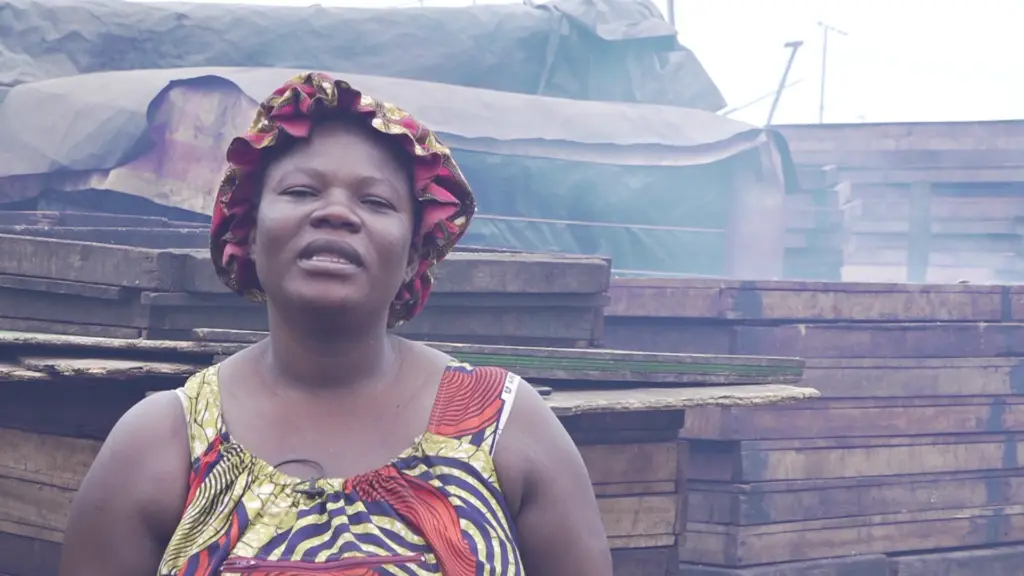 Climate Evidence: Chorkor fishmongers trapped between livelihood and harmful smoke exposure Climate Evidence: Chorkor fishmongers trapped between livelihood and harmful smoke exposure