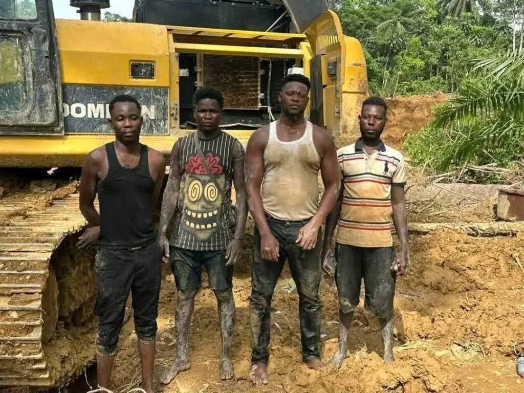 Four foreigners, three Ghanaians arrested in illegal mining raid along Boin River