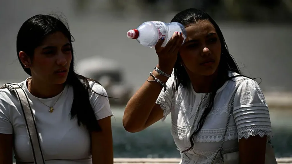 Europe's heatwave shifts east as France raises health alert to highest level Europe's heatwave shifts east as France raises health alert to highest level