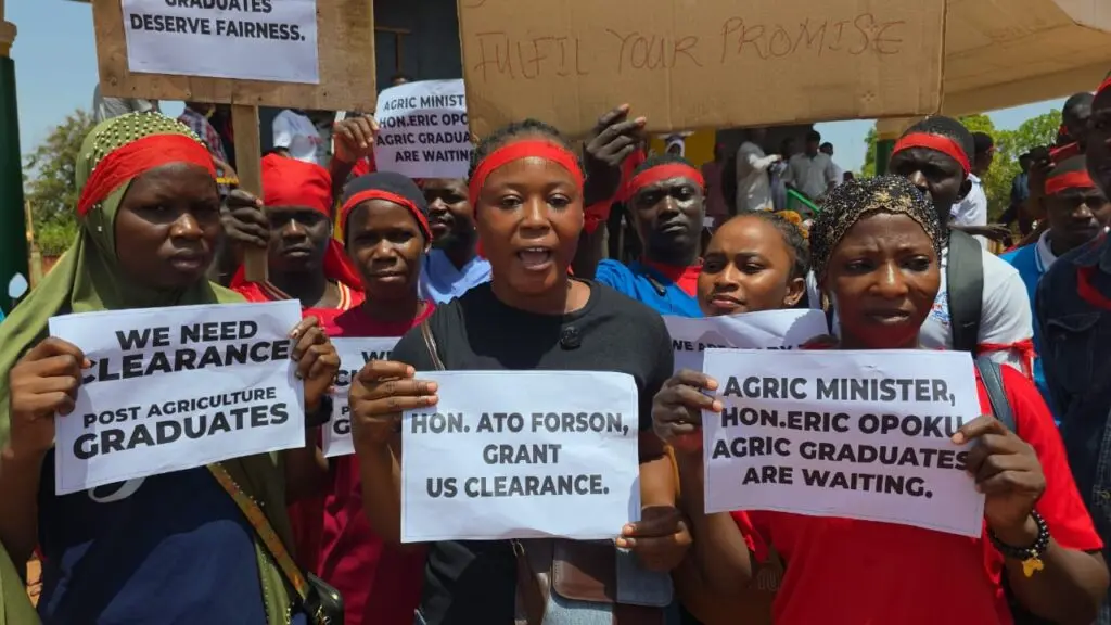 Over 5,000 unemployed agricultural graduates push government for recruitment Over 5,000 unemployed agricultural graduates push government for recruitment