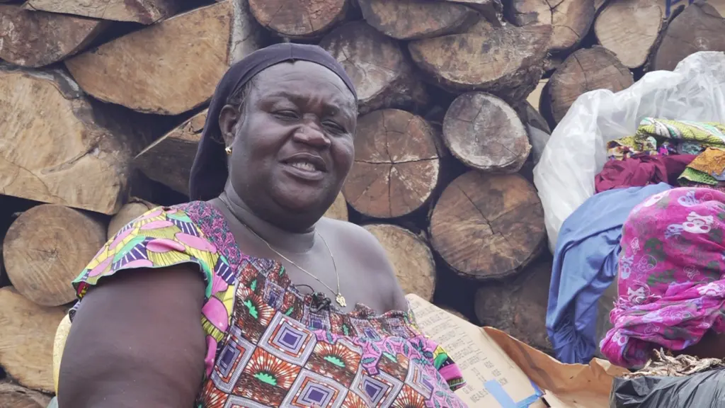 Climate Evidence: Chorkor fishmongers trapped between livelihood and harmful smoke exposure Climate Evidence: Chorkor fishmongers trapped between livelihood and harmful smoke exposure
