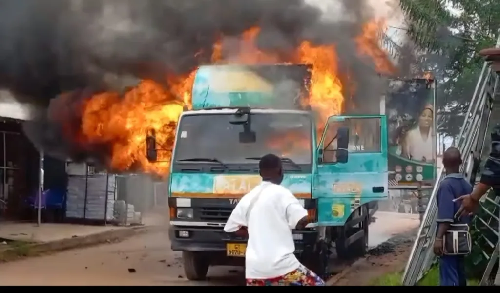 Fire destroys distribution truck and cargo in Assin Fosu