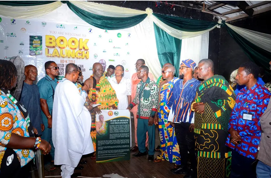 Over 900 attend launch of landmark book on African traditional medicine for professionals