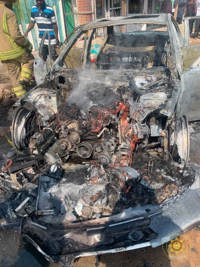 Fire destroys vehicle at Nungua Buade