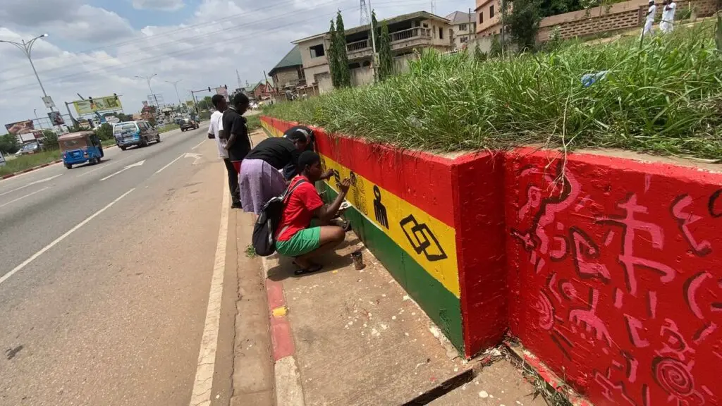 Kumasi Street Art Project solely funded by private individuals - Ashanti Fest Coordinator Kumasi Street Art Project solely funded by private individuals - Ashanti Fest Coordinator