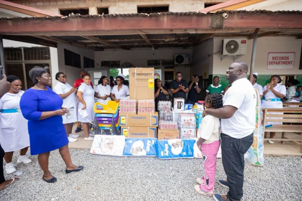 Nii Noi marks Easter with donation of medical equipment to Taifa Polyclinic