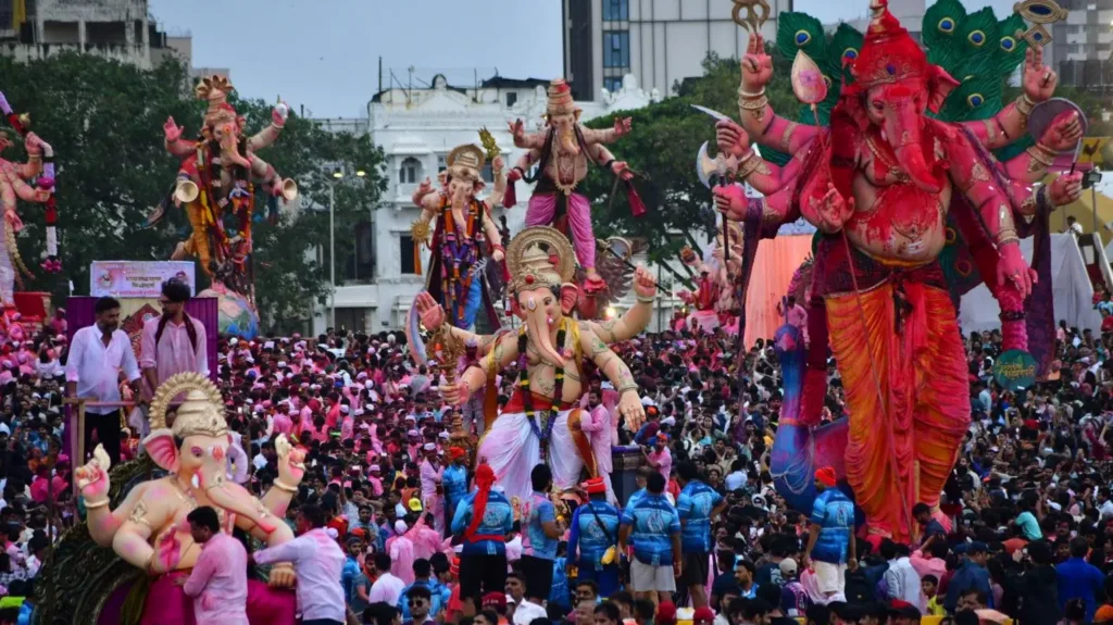 India's Ganesh idol makers count the cost of devastating floods