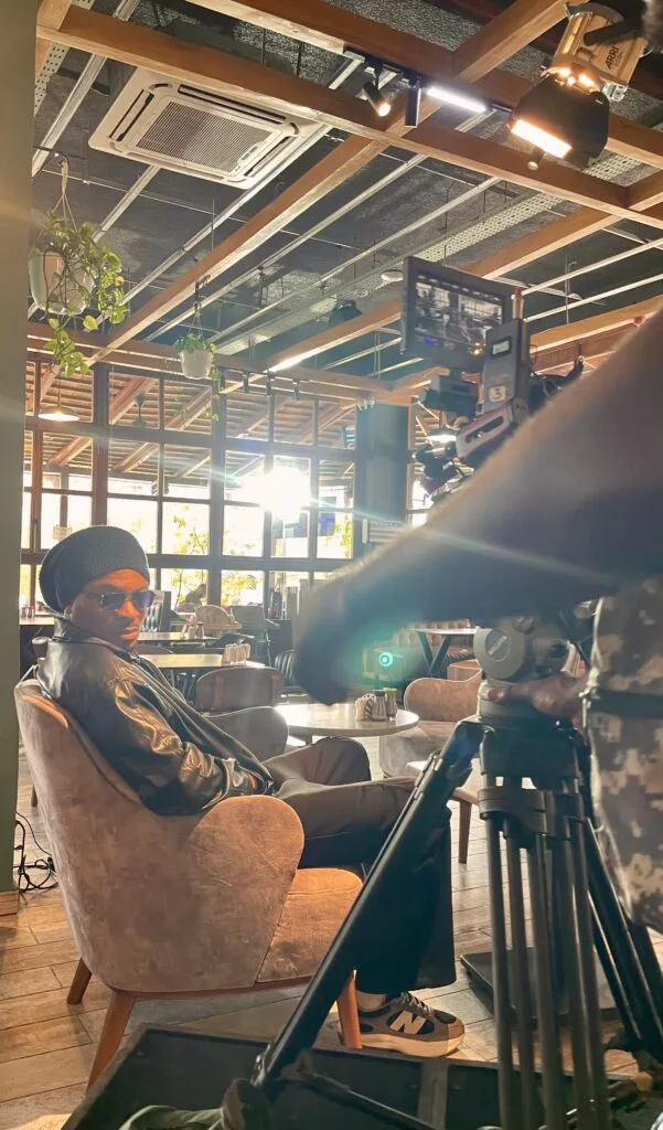 Qwasi Blay returns home to collaborate with Kyekyeku on new film project