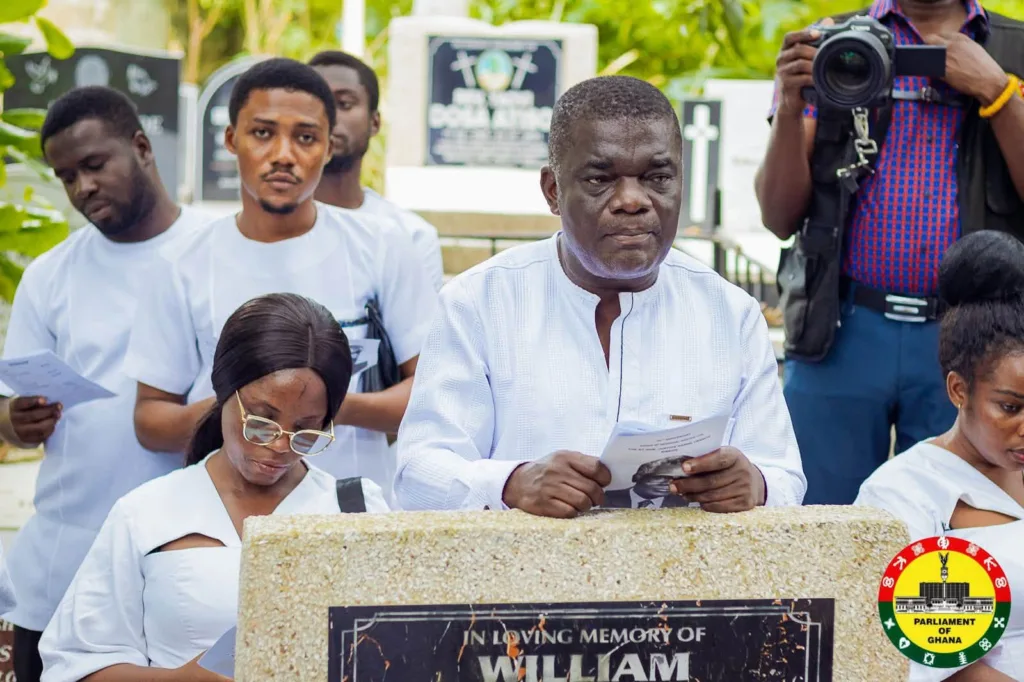 Parliament holds wreath-laying ceremony in memory of former Speaker Justice D. F. Annan