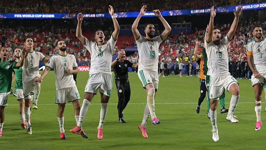 Algeria's players celebrate qualifying for the knockout stages after the 2026 World Cup Group J football match against Austria