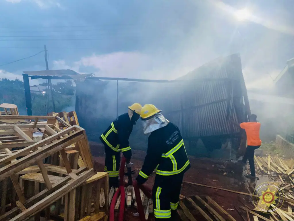 Fire destroys two containers , goods at Mankessim