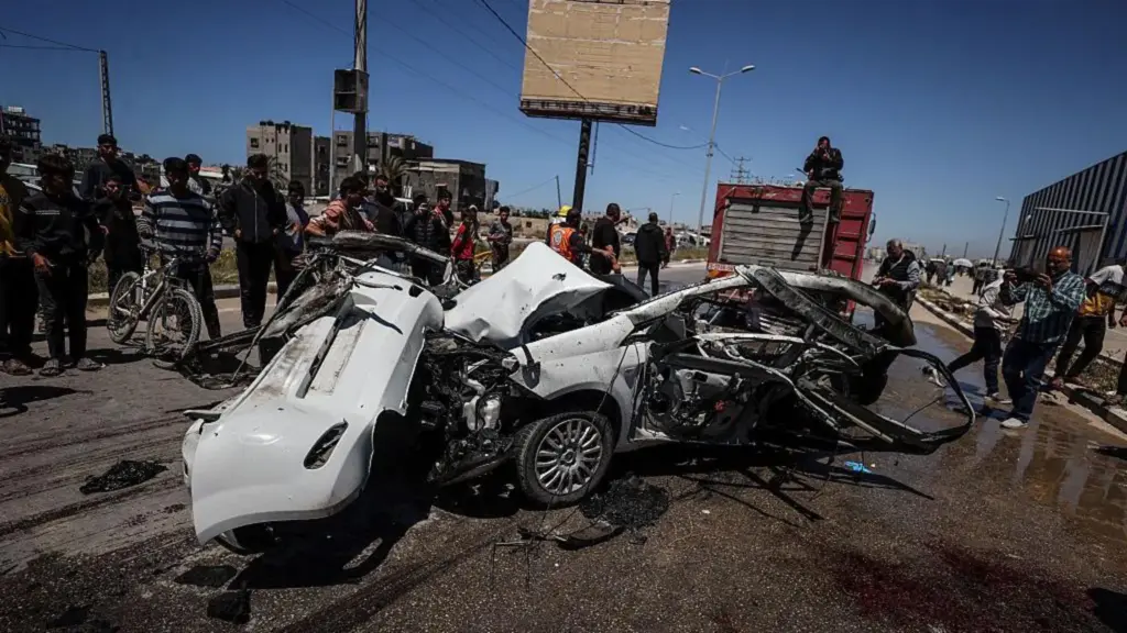 Israeli strikes kill eight Palestinians in Gaza, first responders say