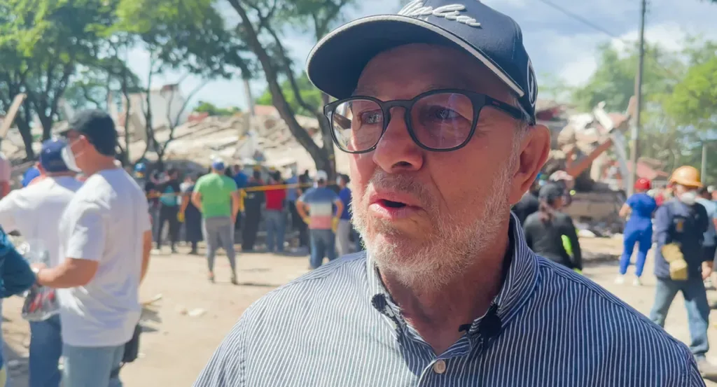 Brother of man trapped under rubble in Colombian quake clings on to hope Brother of man trapped under rubble in Colombian quake clings on to hope