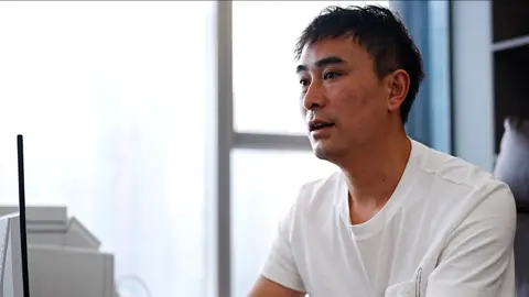 The lonely Chinese men being conned by fake brides The manager at the matchmaking agency
