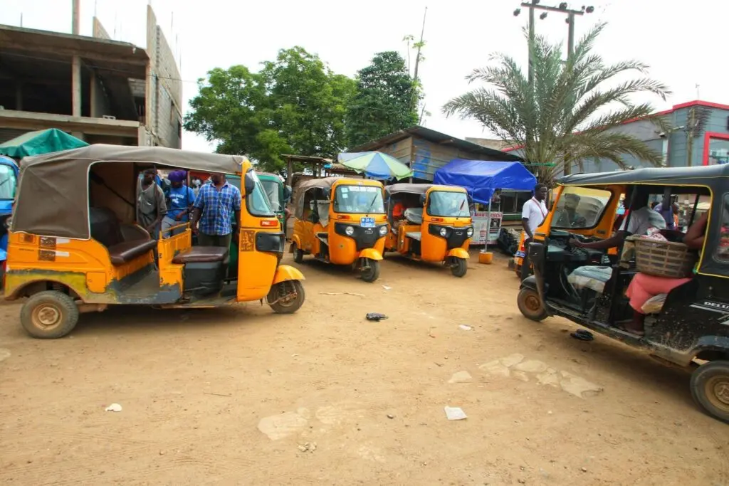 Ghana's ‘okada’ law puts more motorcycles on the road — and more fumes in the air