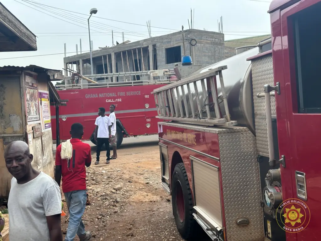 Fire destroys multiple structures at Anansekrom, La