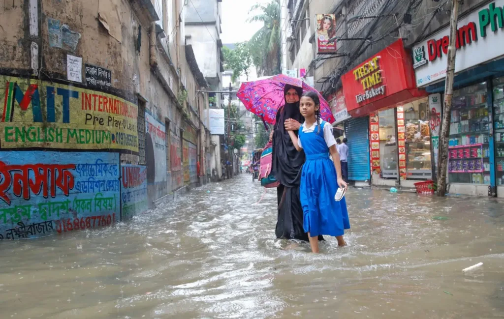 Heavy rains and flash floods in Bangladesh leave 51 dead