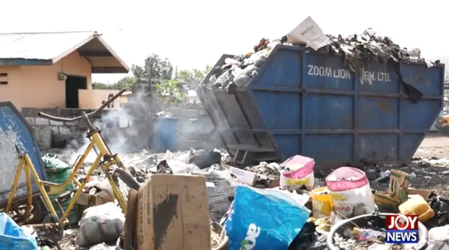 Dominic Nitiwul admits he took on Mahama based on misinformation Zoomlion still has the contract to lift and dispose of waste for the assemblies, a contract the company has underperformed over the years, leaving container sites with heaps of waste