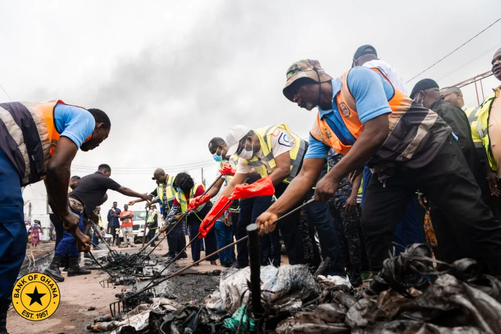 BoG Governor joins national clean-up at Agbogbloshie, urges traders to keep cedi notes clean BoG Governor joins national clean-up at Agbogbloshie, urges traders to keep cedi notes clean