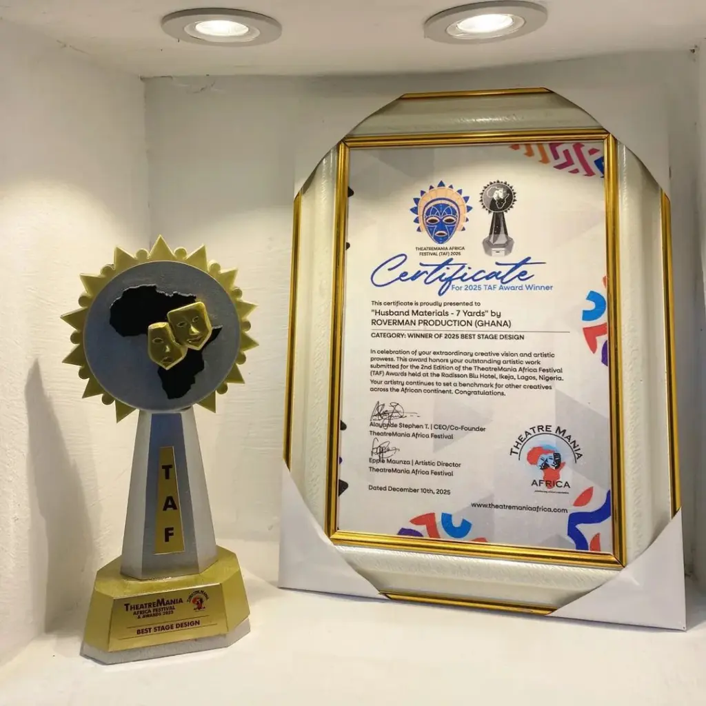 Roverman Productions wins “Best Stage Design” at TheatreMania Africa Awards