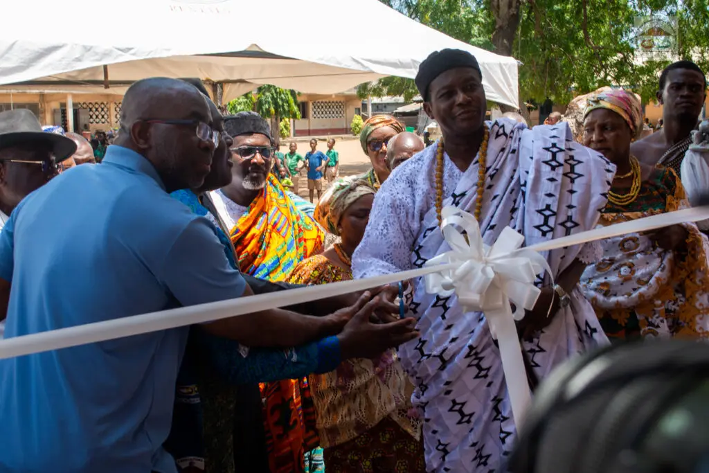 CEANA commissions library, ICT laboratory for Anloga Community