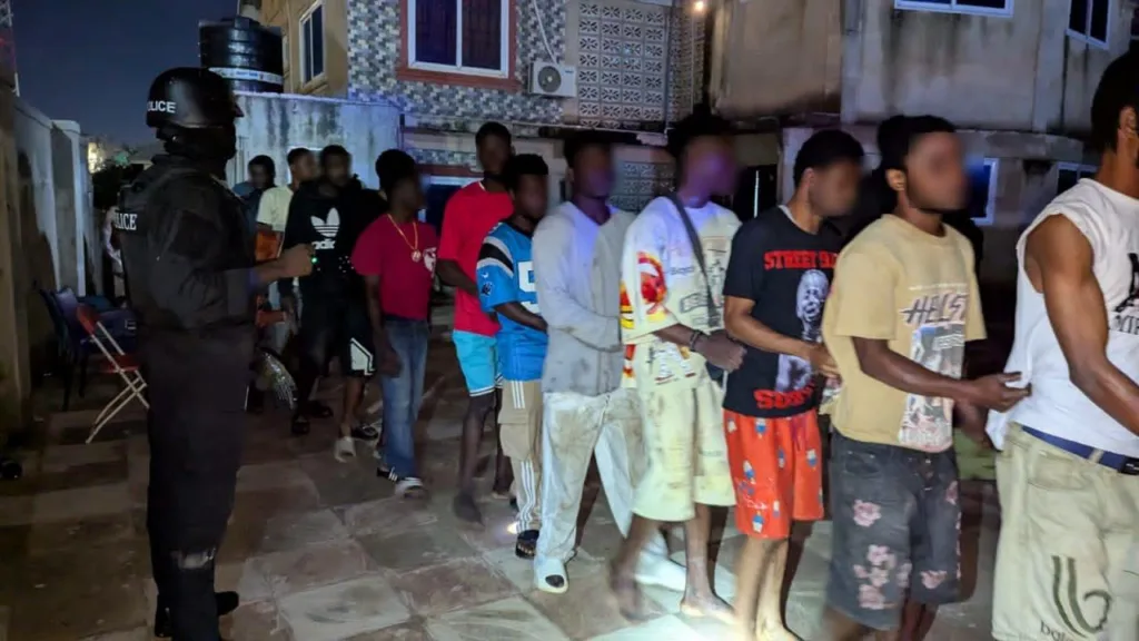 A/R: Police bust suspected human trafficking ring, arrest 186 including 100 foreign nationals
