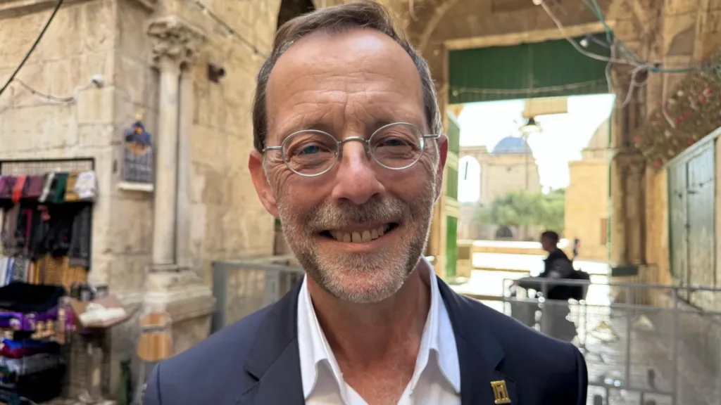 Status quo at Jerusalem's holiest site under threat as Israeli nationalists flout rules