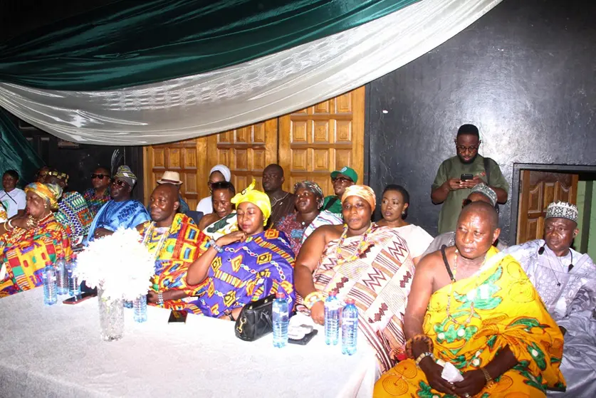 Over 900 attend launch of landmark book on African traditional medicine for professionals