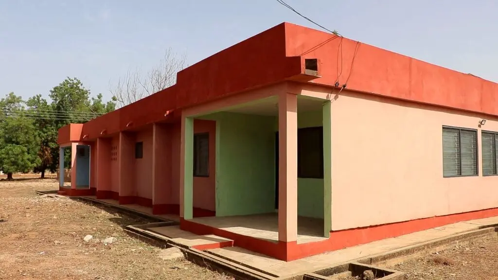 Lawra MP delivers medical equipment, commissions renovated nurses’ quarters