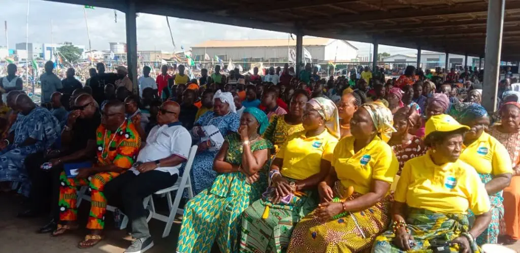 Fisheries Ministry exempts canoe fishers from closed season, introduces strict oversight measures Fisheries Ministry exempts canoe fishers from closed season, introduces strict oversight measures