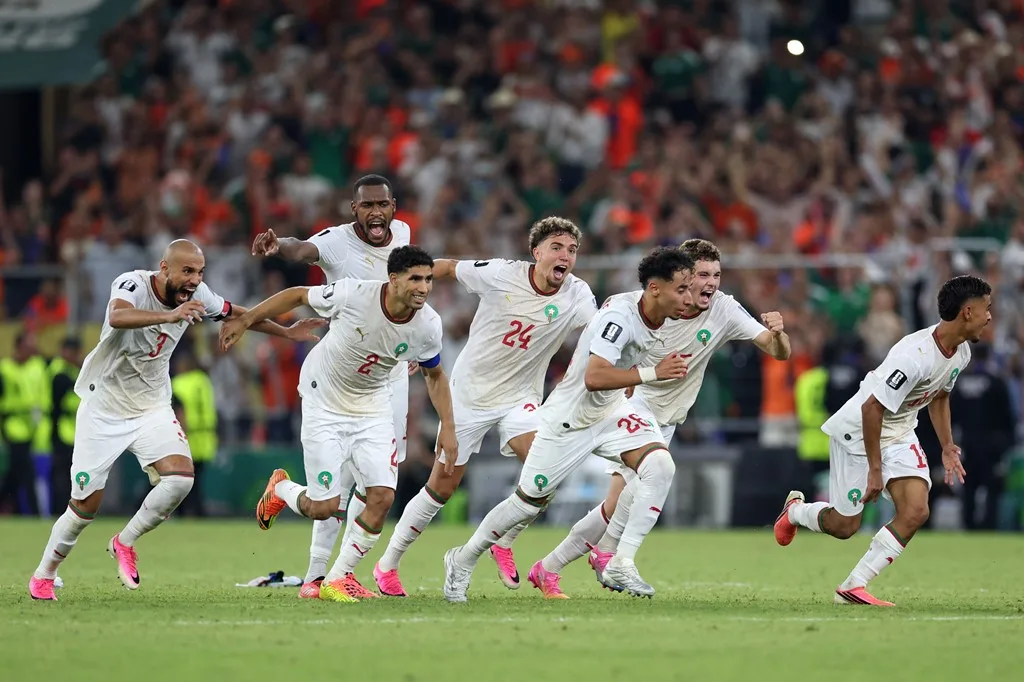 Morocco beat Netherlands on penalties to reach last 16 of World Cup