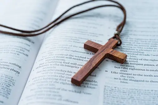 Can prophecies go wrong?