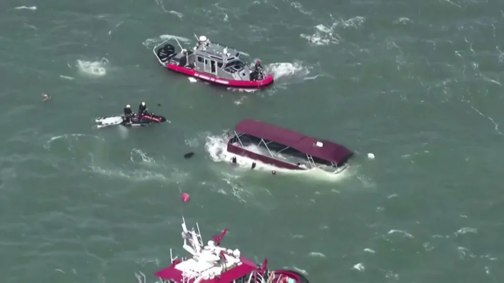 One dead and three missing after boat sinks near Alcatraz