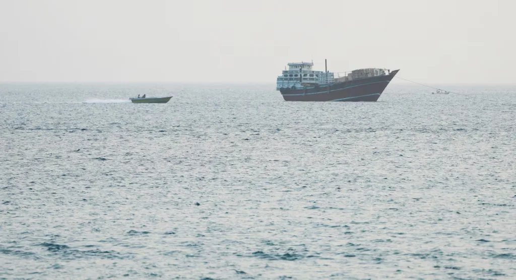 US launches new round of strikes against Iran as escalation threatens shipping