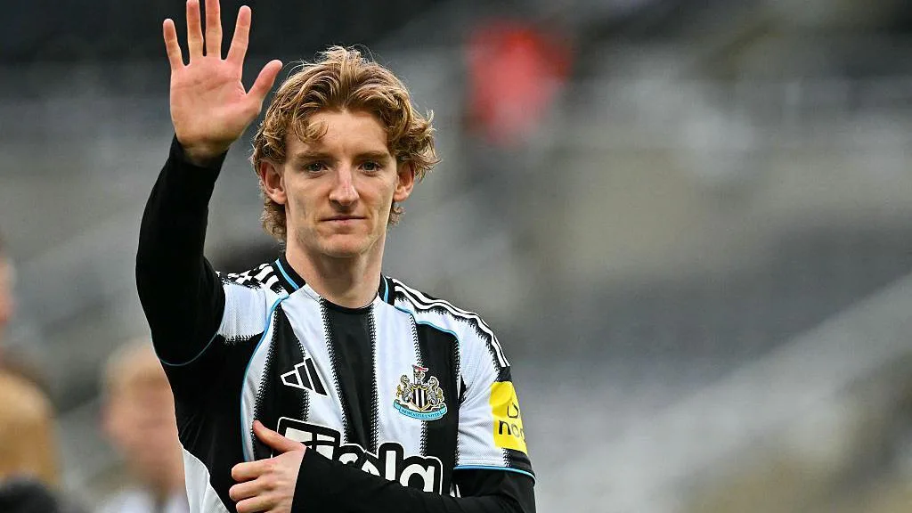 Barca agree £69m-plus deal with Newcastle for Gordon