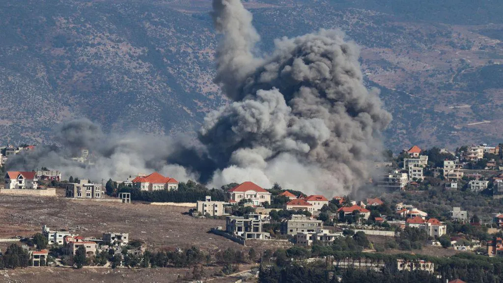 Israel and Hezbollah continue strikes as US-Iran ceasefire faces collapse over Lebanon