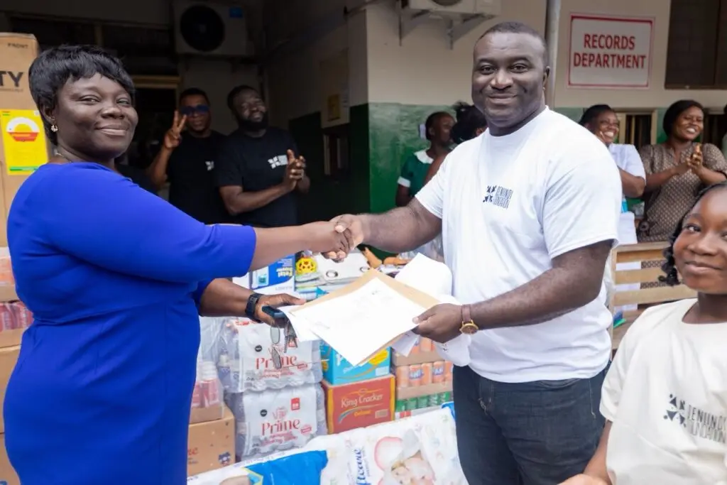 Nii Noi marks Easter with donation of medical equipment to Taifa Polyclinic