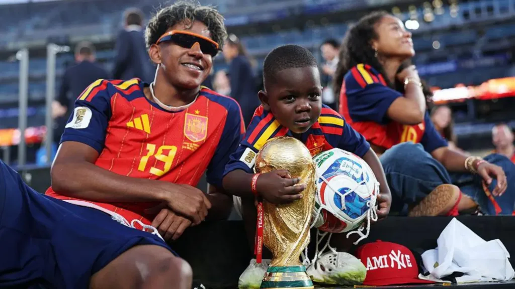 Lamine Yamal celebrates World Cup win with little brother who charmed fans