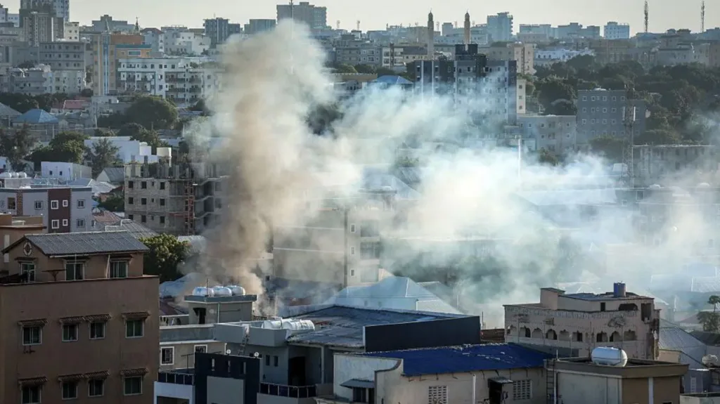 Heavy gunfire in Somali capital as row over election delay escalates