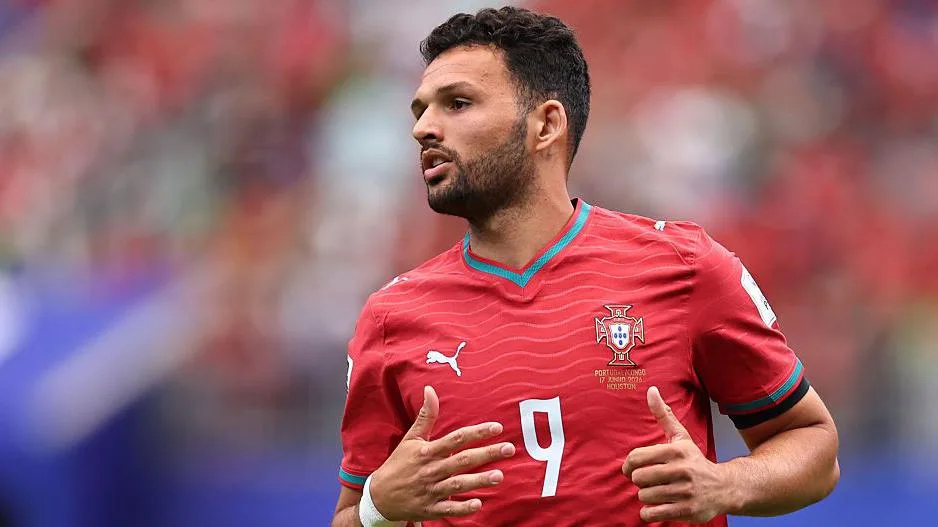 AC Milan sign PSG’s Portugal striker Ramos for £60m
