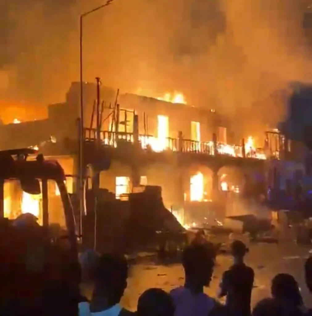 Fire destroys parts of Makola Market