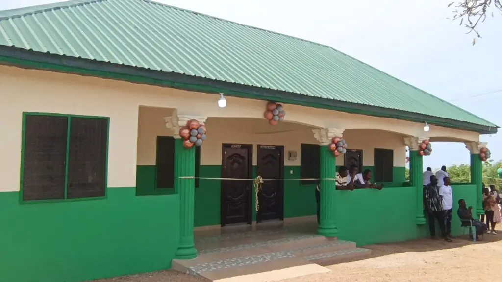 Krachi West MP commissions CHPS compound for Kadentwe community