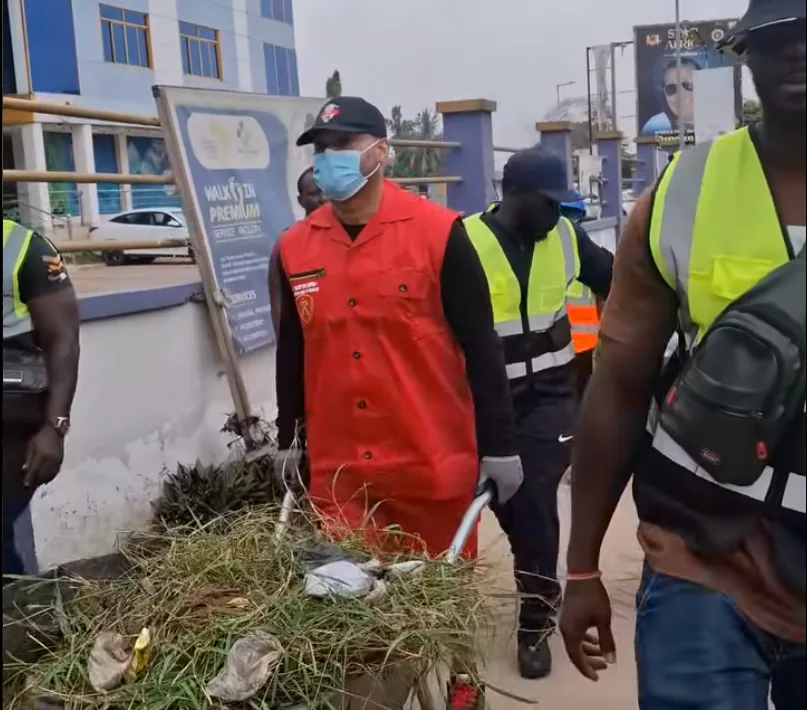 Akofena mobilises Kantanka family, Kristo Asafo Mission for national clean-up exercise