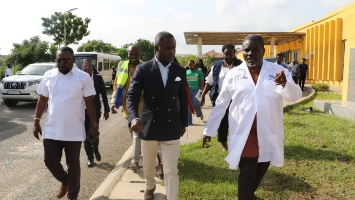Ebola: Health Minister Akandoh assesses screening protocols at airport